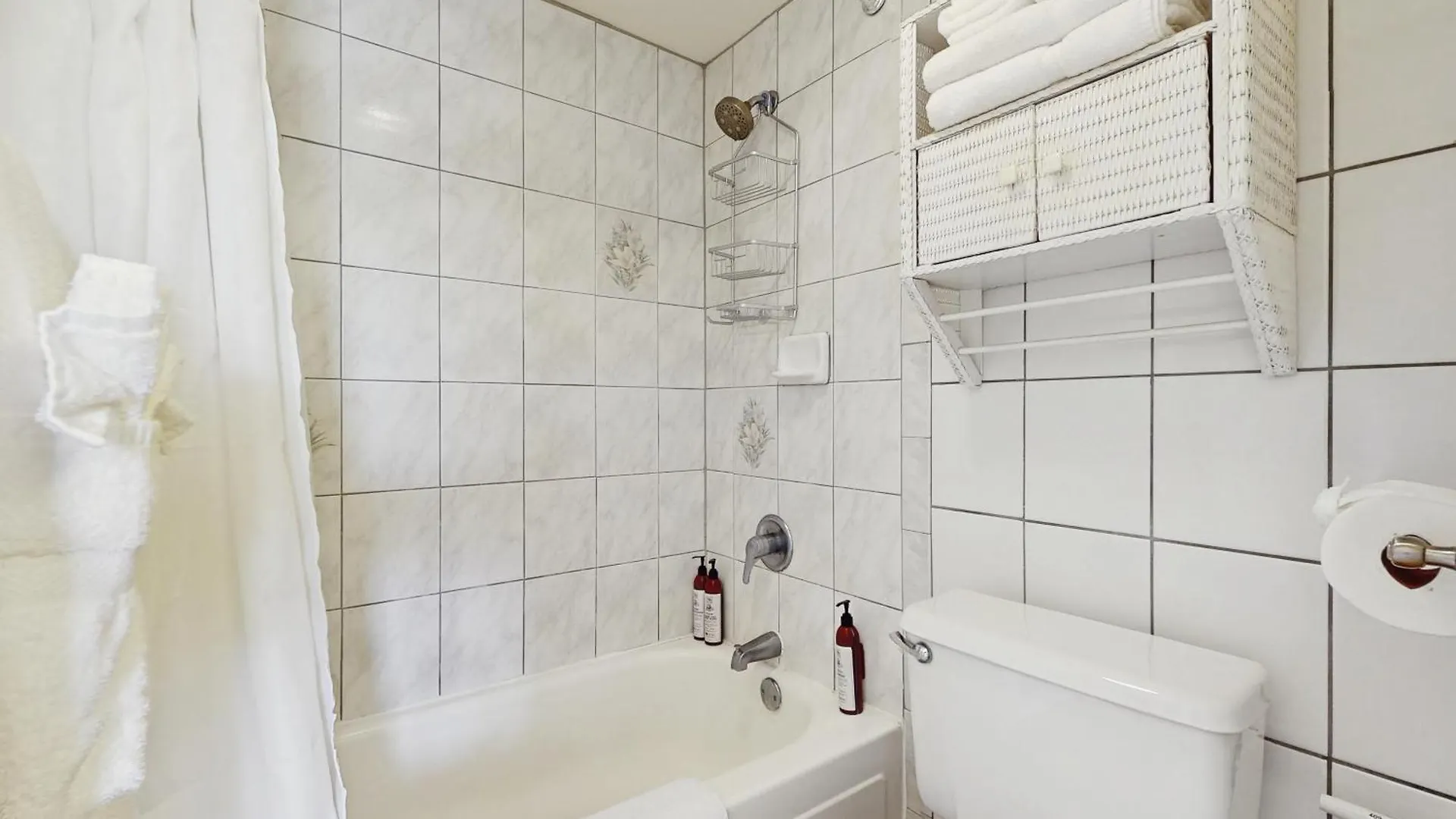 Апартаменты Paki Maui Penthouse 409 Кахана